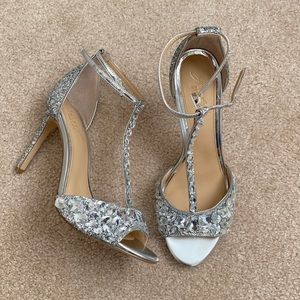 Badgley Mischka heels with box
